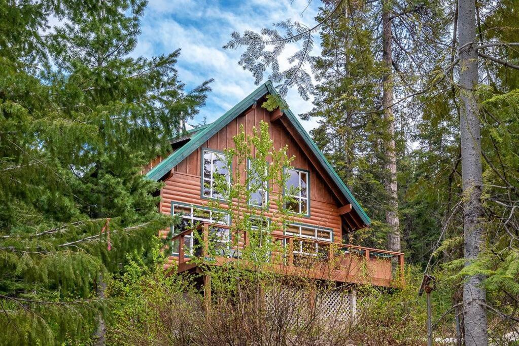 Hot Tub Cool Views: Roaring Creek Cabin Leavenworth Exteriör bild